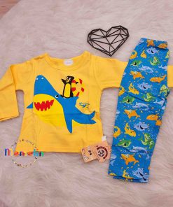 لباس بچگانه کودک ست دو تکه درجه یک وارداتی کیفیت اورجینال تیشرت آستین بلند و شلوار نخی طرح پنگوئن و کوسه مناسب یک تا چهار سال